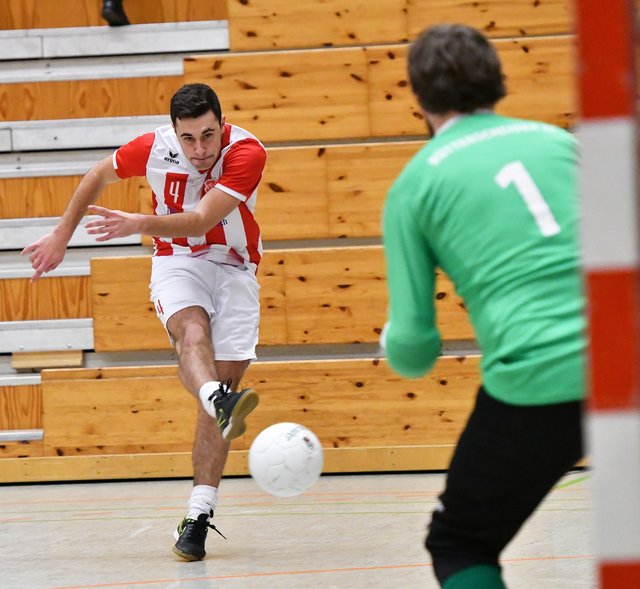 Evangelos Petridis erlöste die FSV-Fans fünf Sekunden vor der Sirene. 
Foto: Bangert
