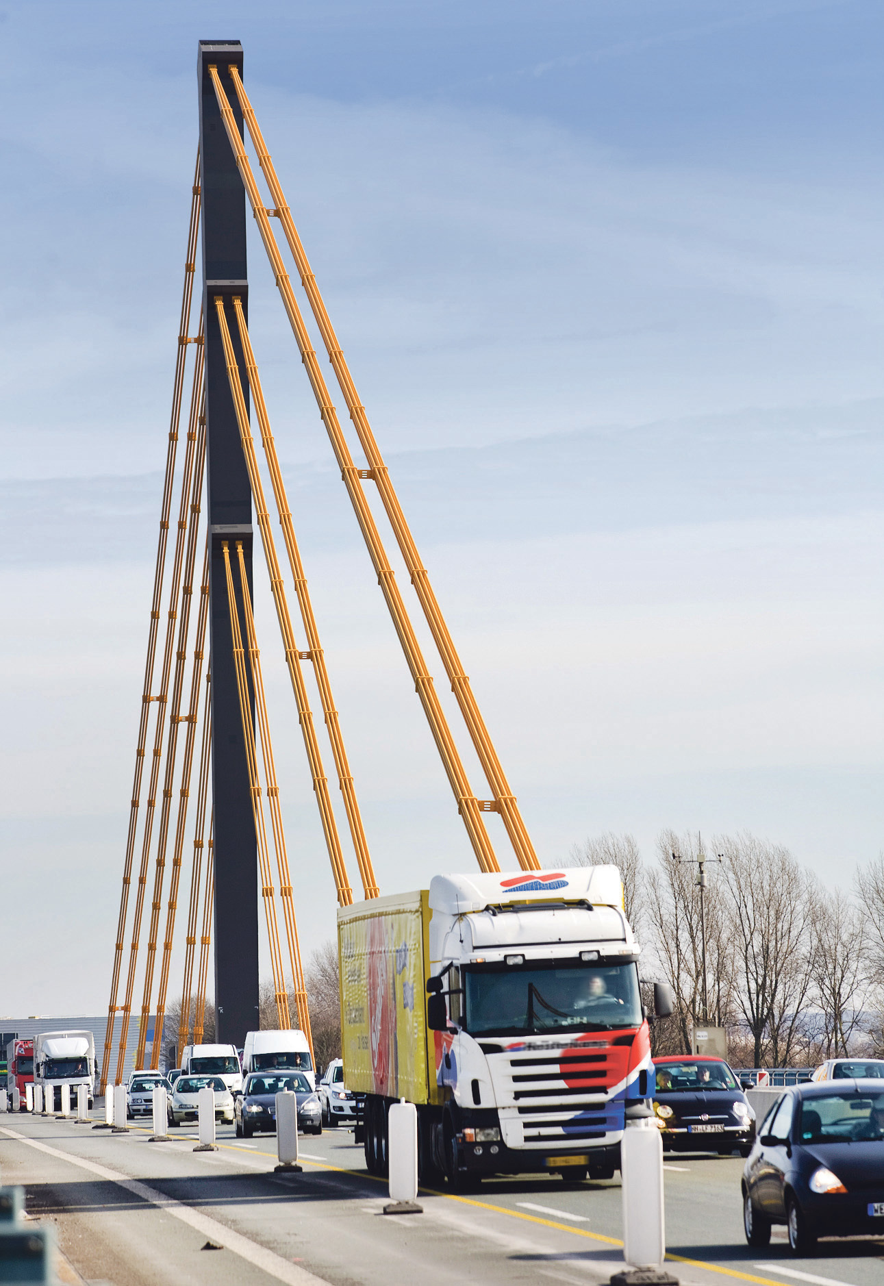 Die A40-Rheinbrücke Neuenkamp
