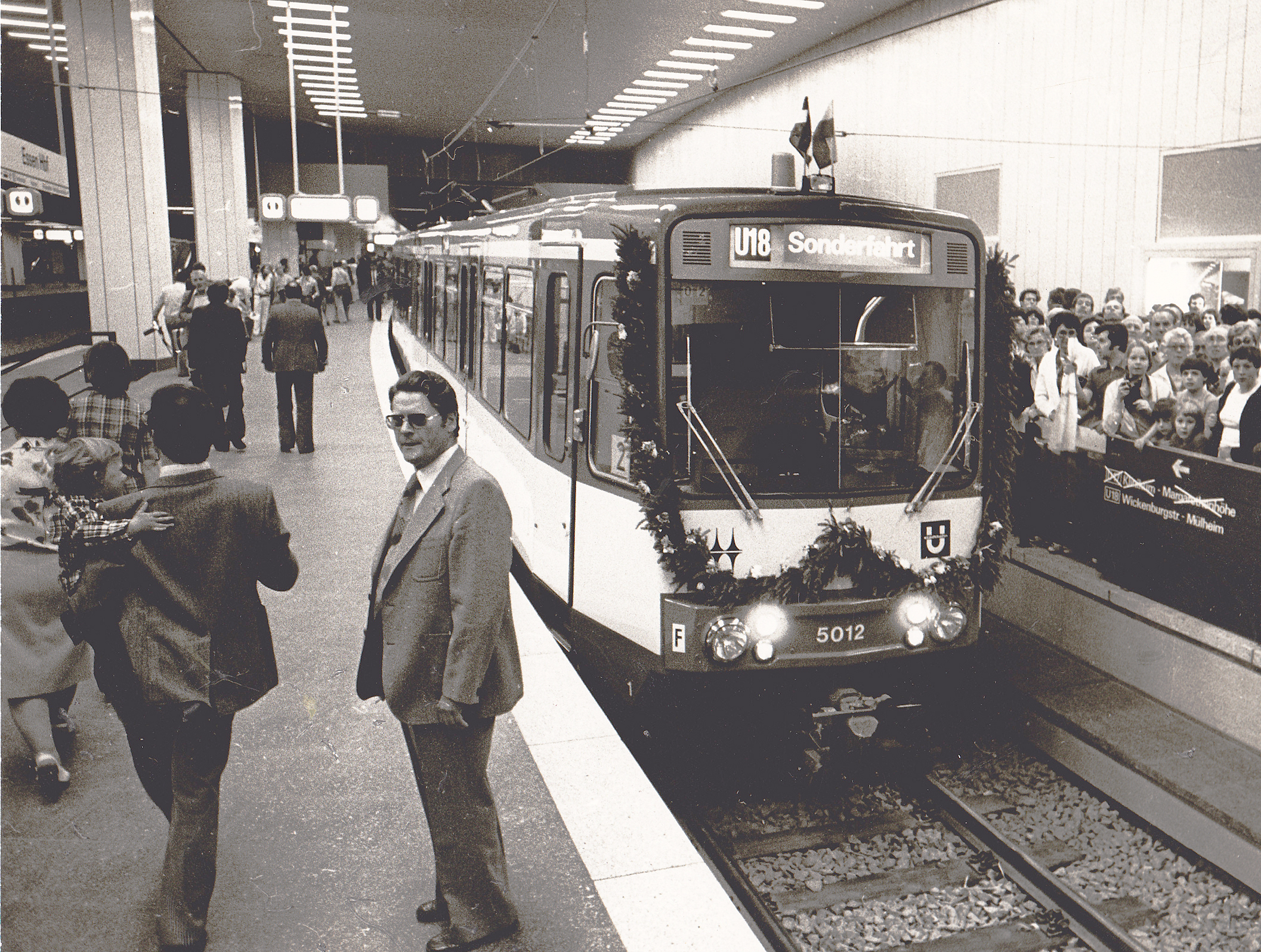 Am 28. Mai 1977 wurde der U-Bahnbetrieb auf der Linie 18 aufgenommen. Fotos: Ruhrbahn