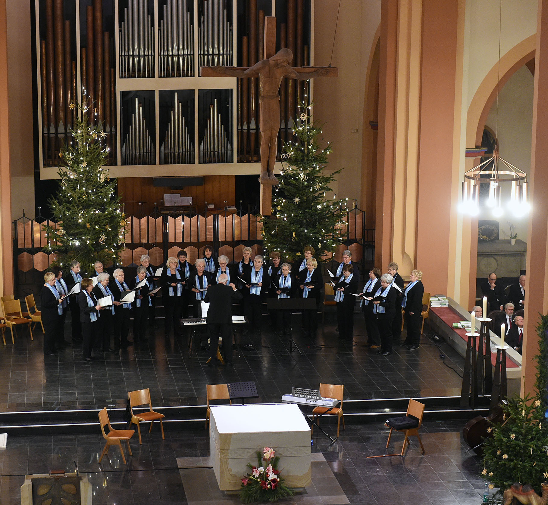 Mehr als zehn Akteure sorgten auch 2018 beim traditionellen Konzert nach Weihnachten in St. Mariä Himmelfahrt wieder für besinnliche Stimmung im Altendorfer Dom.