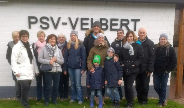 Wandergruppe von der Burg