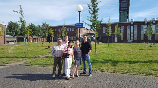 Die CDU-Fraktion in der BV Eving macht sich schon geraume Zeit stark für eine Aufwertung und Belebung der Evinger Plätze, etwa des Grünen Platzes (hier bei einer Begehung im Sommer 2016).