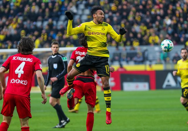 Pierre-Emerick Aubameyang stand zuletzt zweimal nicht im BVB-Kader. Gegen Freiburg lieferte der wechselwillige Stürmer keine gute Partie ab.