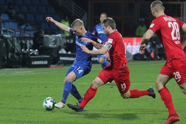 (C) Andreas Molatta , 29.01.2018 , Bochum ,
2.Bundeslige , 20.Spieltag , VfL Bochum 1848 - DSC Arminia Bielefeld ,
Luke Hemmerich