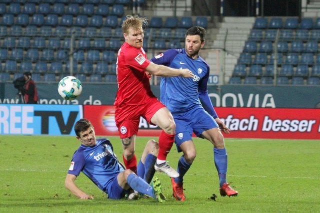 (C) Andreas Molatta , 29.01.2018 , Bochum ,
2.Bundeslige , 20.Spieltag , VfL Bochum 1848 - DSC Arminia Bielefeld ,
Anthony Losilla , Tim Hoogland