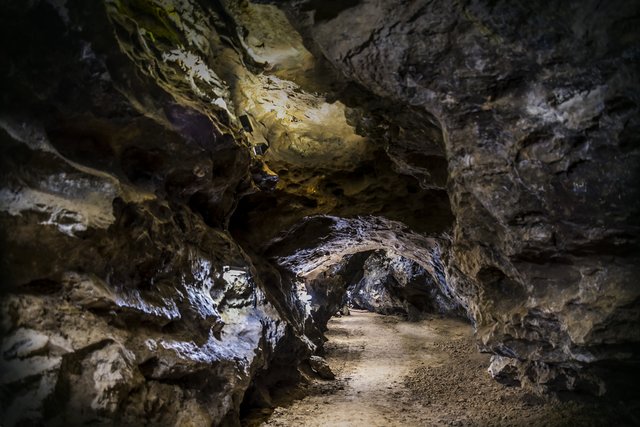 Der Gang zur Ostsee in der Kluterthöhle.