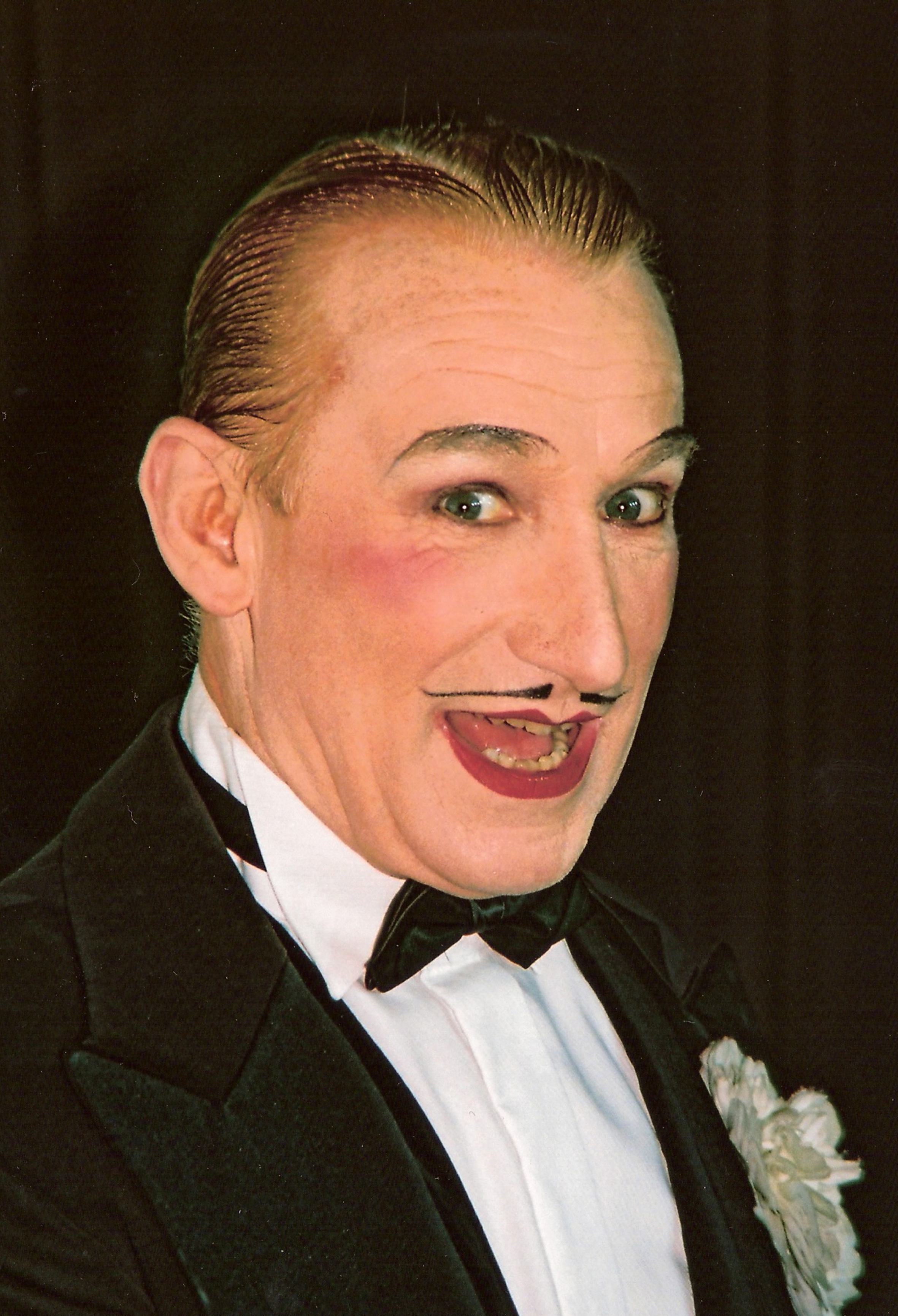 Robert Kreis lädt zu einer Reise ins Kabarett der 20er Jahre ein. Foto: Theater im Rathaus