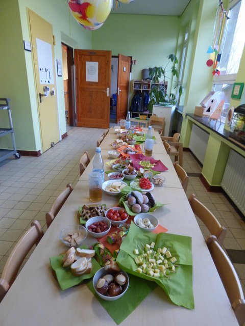 statt Berliner nun eine gemischte Tafel mit Essbarem