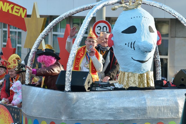Rosenmontagsumzug in Gelsenkirchen-Erle 12.02.2018.Foto Kurt Gritzan
