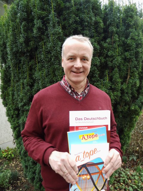 Spanisch-Experte Martin Drüeke ist Lehrer am Berufskolleg Bleibergquelle und Autor moderner Spanisch-Lehrbücher.