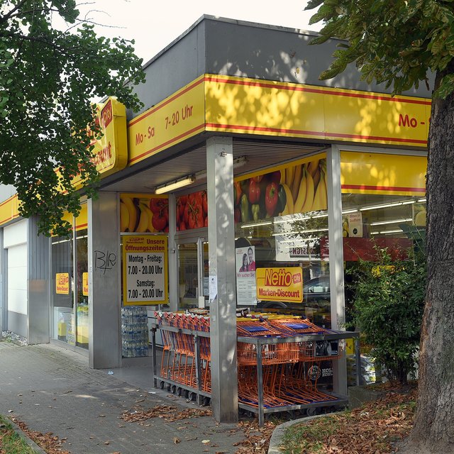 Ein Bild, das alsbald der Vergangenheit angehört. Am heutigen Samstag gehen um 20 Uhr bei Netto in Unterfrintrop endgültig die Lichter aus. Archivfoto: Debus-Gohl