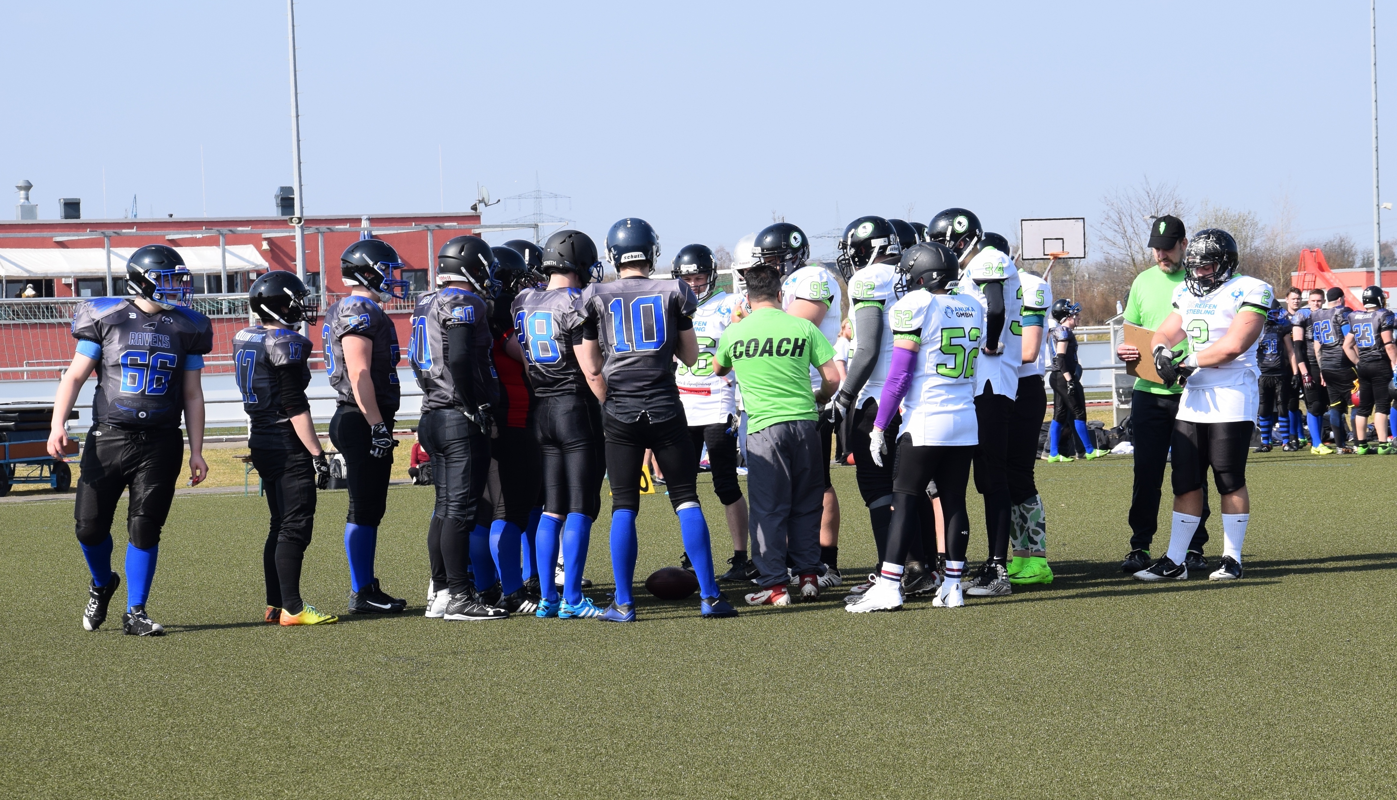 Black Ravens und Black Barons konnten abwechselnd ihre Offense und Defensive testen