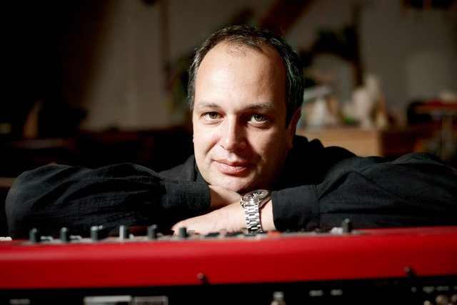 Thomas Lienenlüke ist einer der meistbeschäftigten Comedy- und Kabarettautoren der Republik