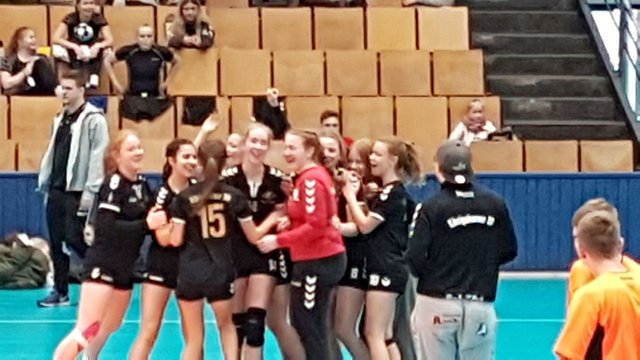 Geschafft - Sieg im 7m-Werfen