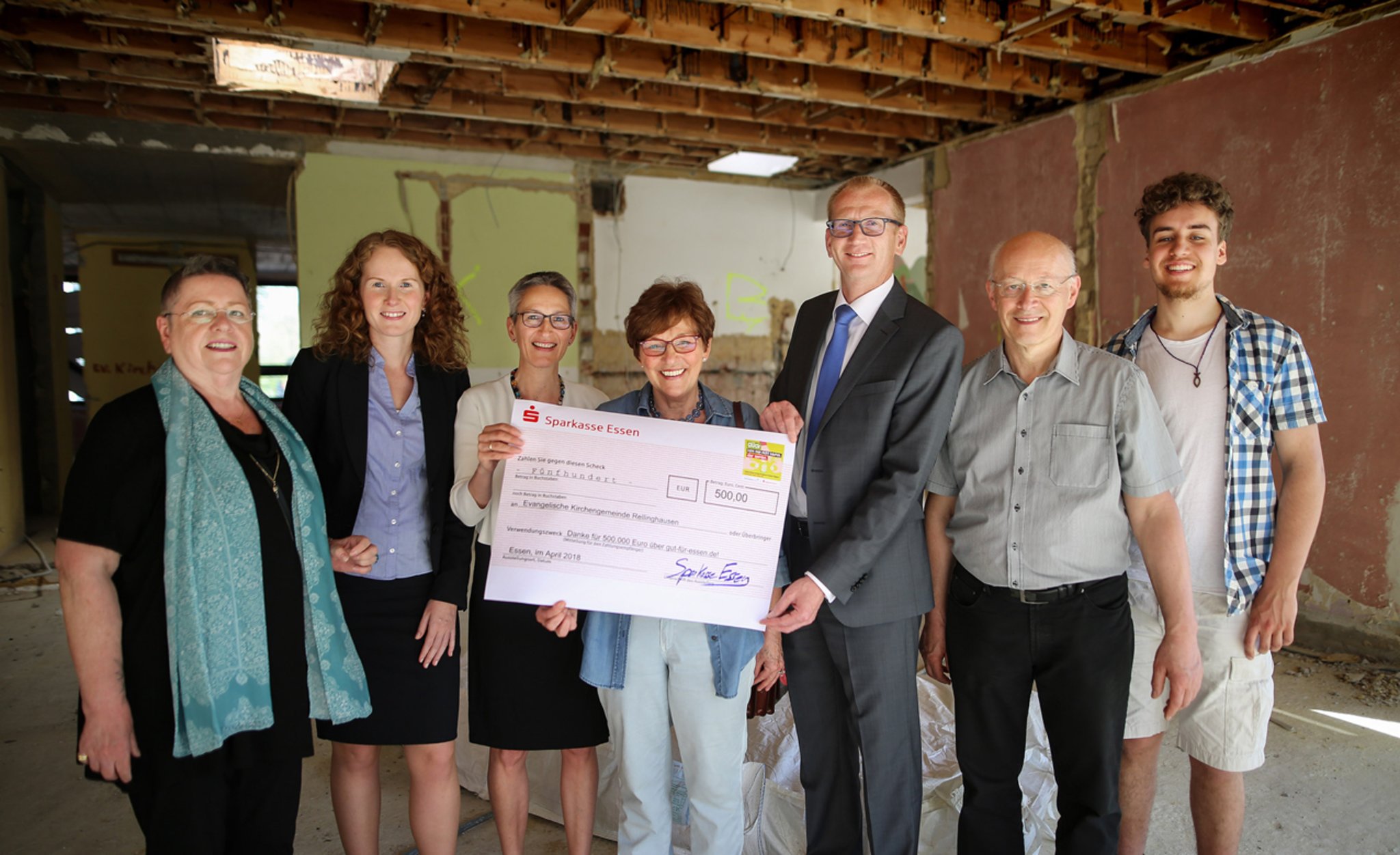 Rellinghausen Baustellenbesichtigung mit Spendenübergabe EssenSüd