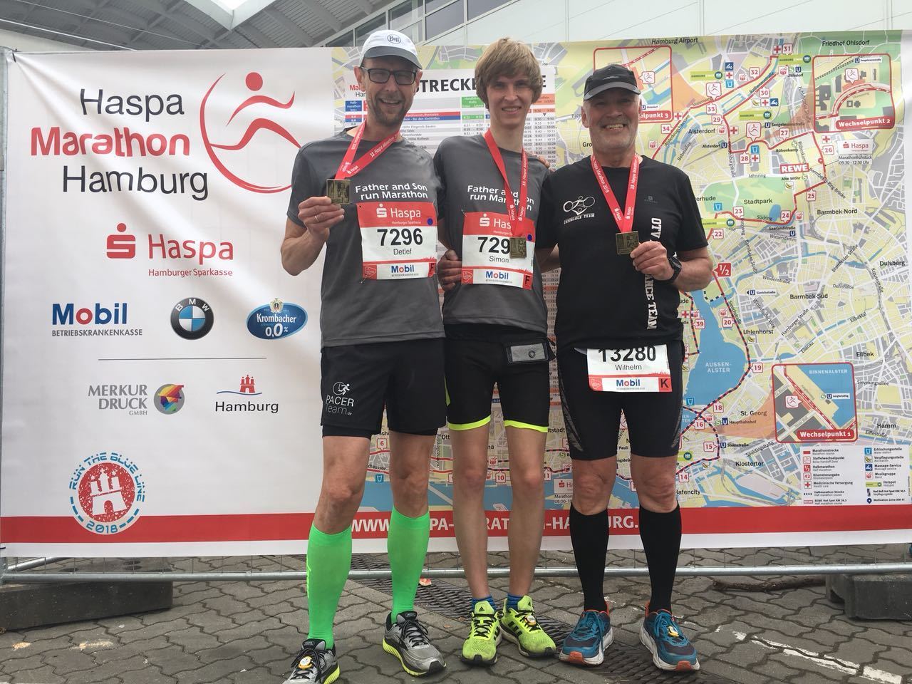 Detlef Blässe, Simon Blässe, Wilhelm Schwickrath - Finisher beim 33. Haspa Marathon Hamburg