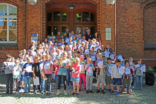 "Leistungsstärkste Grundschule" war in diesem Jahr die Grundschule Graf-Gottfried. Sie wurde außerdem Sieger des Schulwettbewerbs "Teilnahmestärkste Schule."