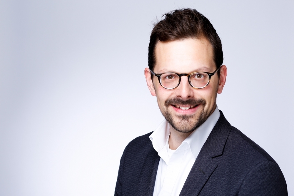 Dr. Jan Dieris-Hirche