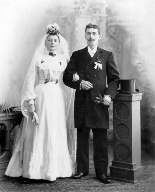 meine Großeltern, K.M. und J.D. ---geb. 1880 und 1877 --- verh. 1900, --- gest. 1969 und 1950---