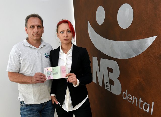 Werner Bloch, Mitinhaber von M & B dental, hat schon einige Hebel in Bewegung gesetzt. "Mir fehlt von heute auf morgen eine Mitarbeiterin", kritisiert der Mittelständler die Entscheidung der Behörde.