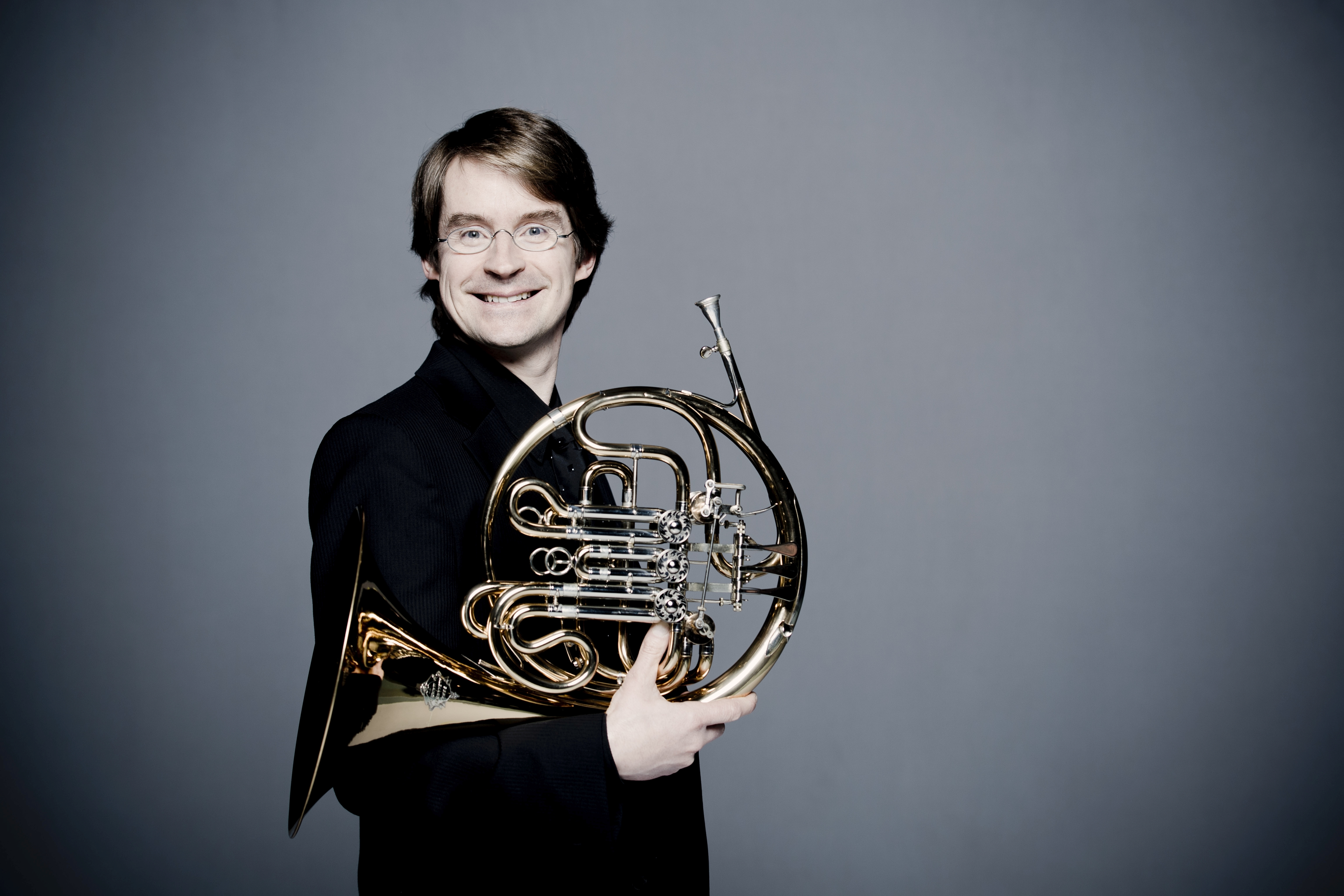 Der Dresdner Hornist Friedrich Kettschau spielt mit Gijs Burger.