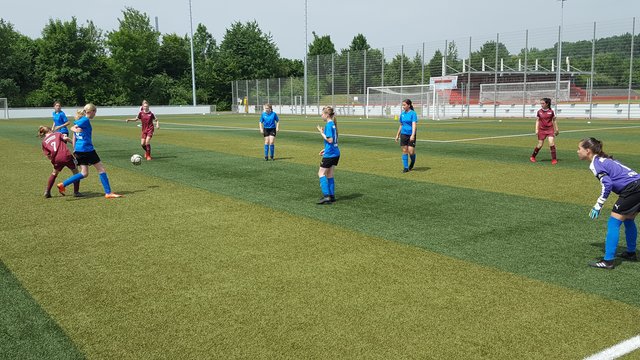 Alles spielte sich vor dem gegnerischen Tor ab.        Foto: Henschke