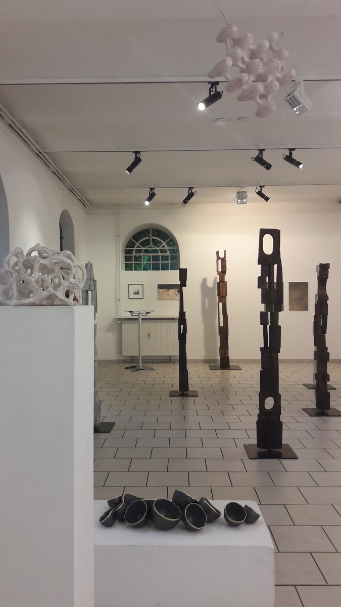 Plastiken und Skulpturen - Thema Plastiken und Skulpturen - Thema