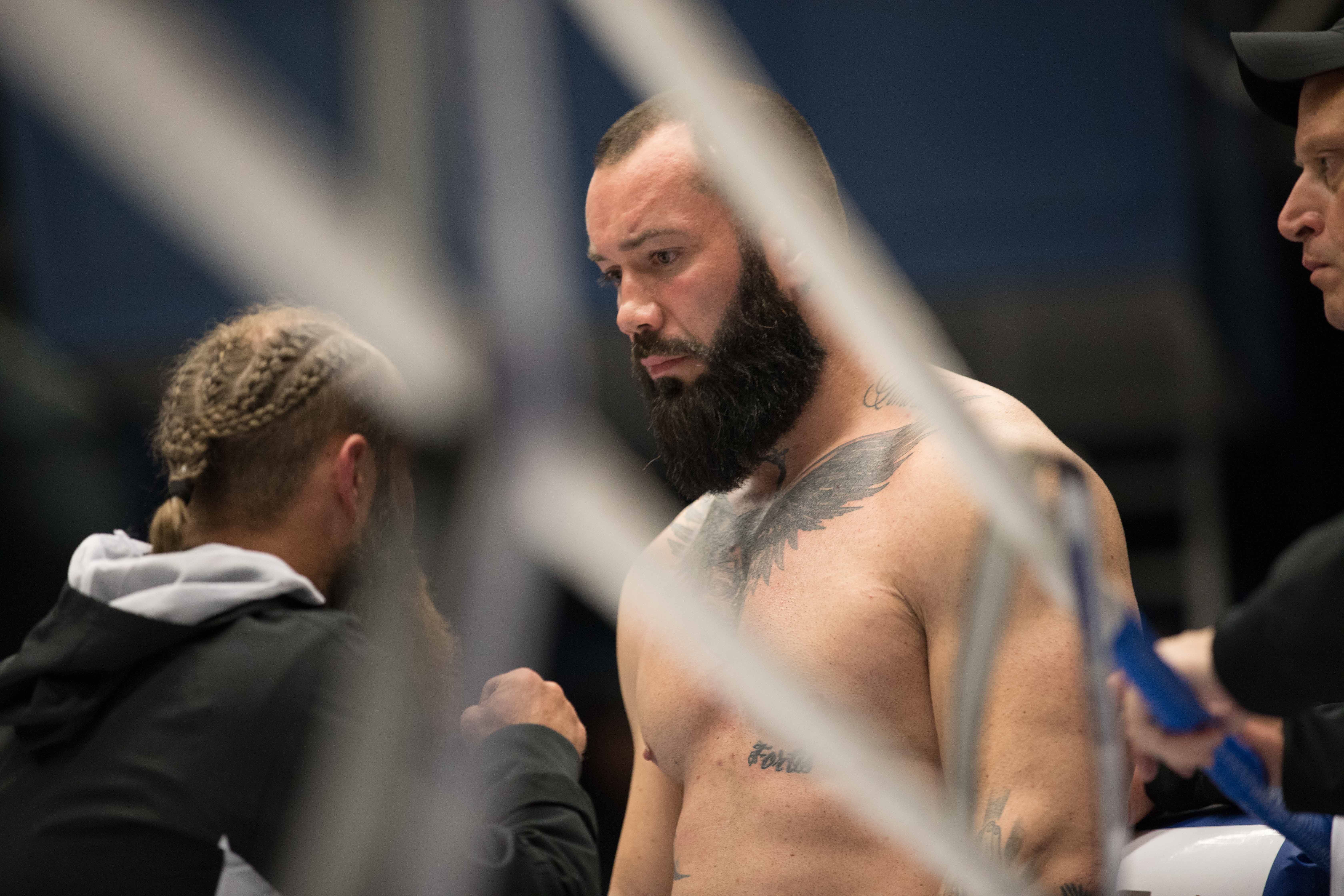 Patrick Korte und Trainer Sebastian Tlatlik sind ein gutes Gespann. Auch beim Kampf am 16. Juni an der Raumerstraße wird das Borbecker Schwergewicht von Tlatlik betreut.