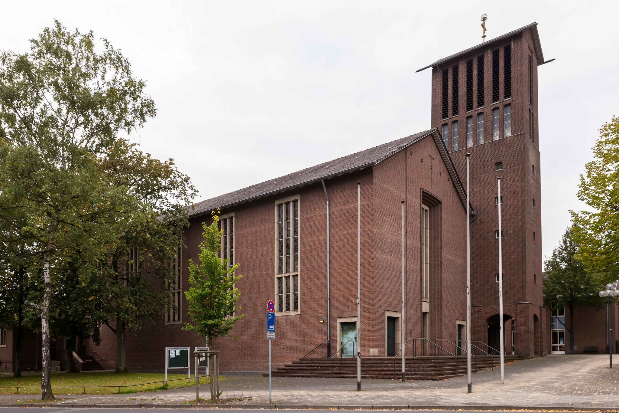 Bischof Genn stimmt zu ChristusKönigKirche in Kleve wird entweiht