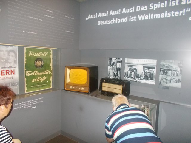 1954 erstmals im TV