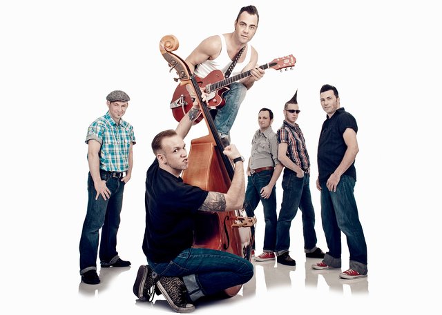 Passend zum Retro-Motto "Kick´n´Roll 50s" präsentiert Marke Monheim am Samstag auf der Bühne an der Krischerstraße die Band "The Wild Bobbin´Baboons". Los geht´s um 20.15 Uhr.