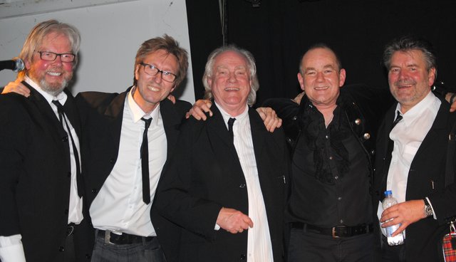 Das Repertoire der Band "Die Grafen" um ihren Leader Helmut Wockelmann umfaßt das ganze Spektrum des Rock und Blues der 50er, 60er und 70er Jahre.