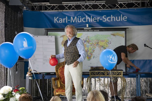 Vortrag von Hobbythek-Legende Jean Pütz über Zukunftstrends der Schulbildung