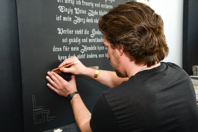 Auch Privatleute bestellen Kreideschilder bei Marco Kocks.