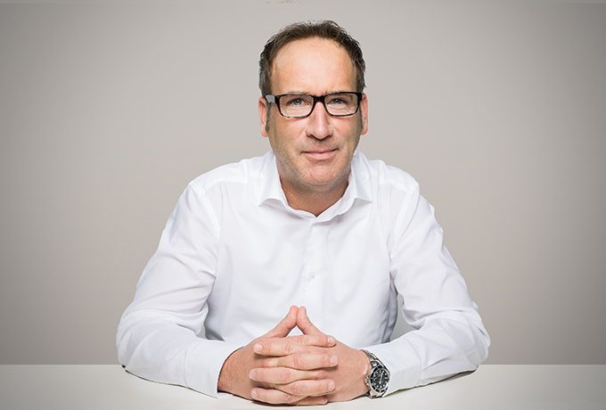 Reiseexperte Thomas Rickert verhilft gerne zum nächsten Traumurlaub.