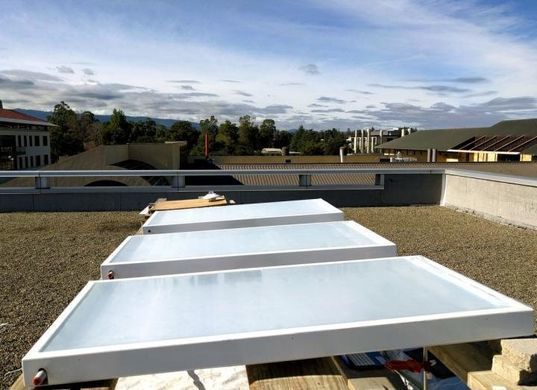 Skycool Reflektoren waagrecht montiert mit heller abstrahlender Folie