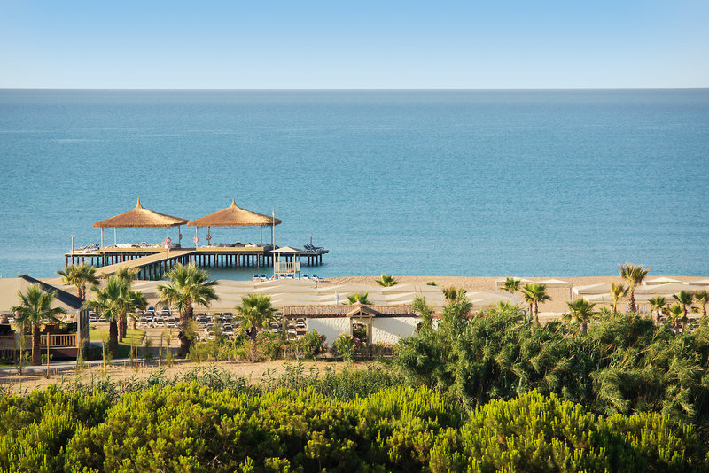 Der Robinson Club Nobilis, direkt am Mittelmeer gelegen, wird auch anspruchvollsten Gästen gerecht.
