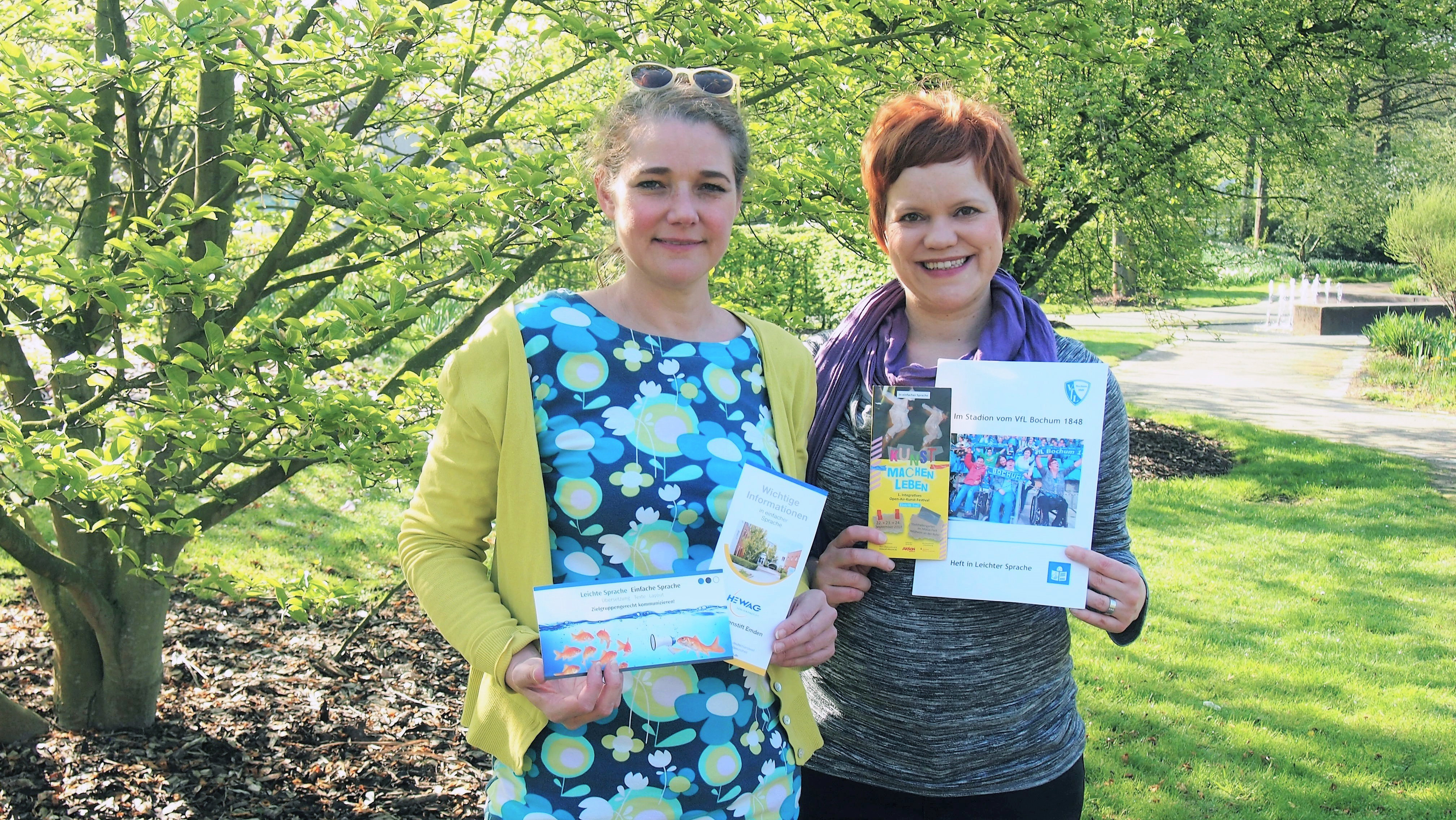 Anne Ottomeyer (li.) und Sonja Strahl möchten mit ihrem Projekt "Klar gesagt" sprachliche Barrieren beseitigen. Foto: gks