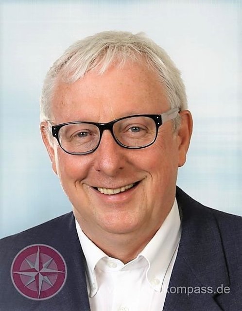 Jochen Hartmann griff Ulrich Scholten frontal an: Es gehe um Wortbruch, strittige Abrechnungen und die Alkoholproblematik.
Foto: Archiv