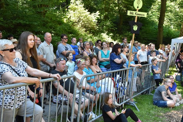 Viele Schaulustige kamen, um die Highländer anzufeuern. | Foto: mar