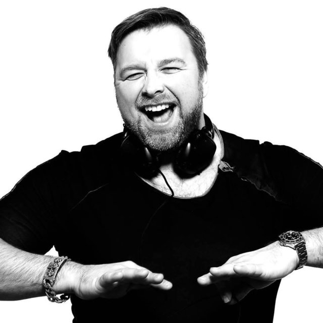 Eric Smax, Szene-DJ aus Duisburg, wird auch dieses Mal wieder an den Turntables stehen.