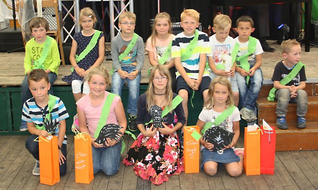 Die Siegerinnen und Sieger des Kindervogelschießen aus dem letzten Jahr.