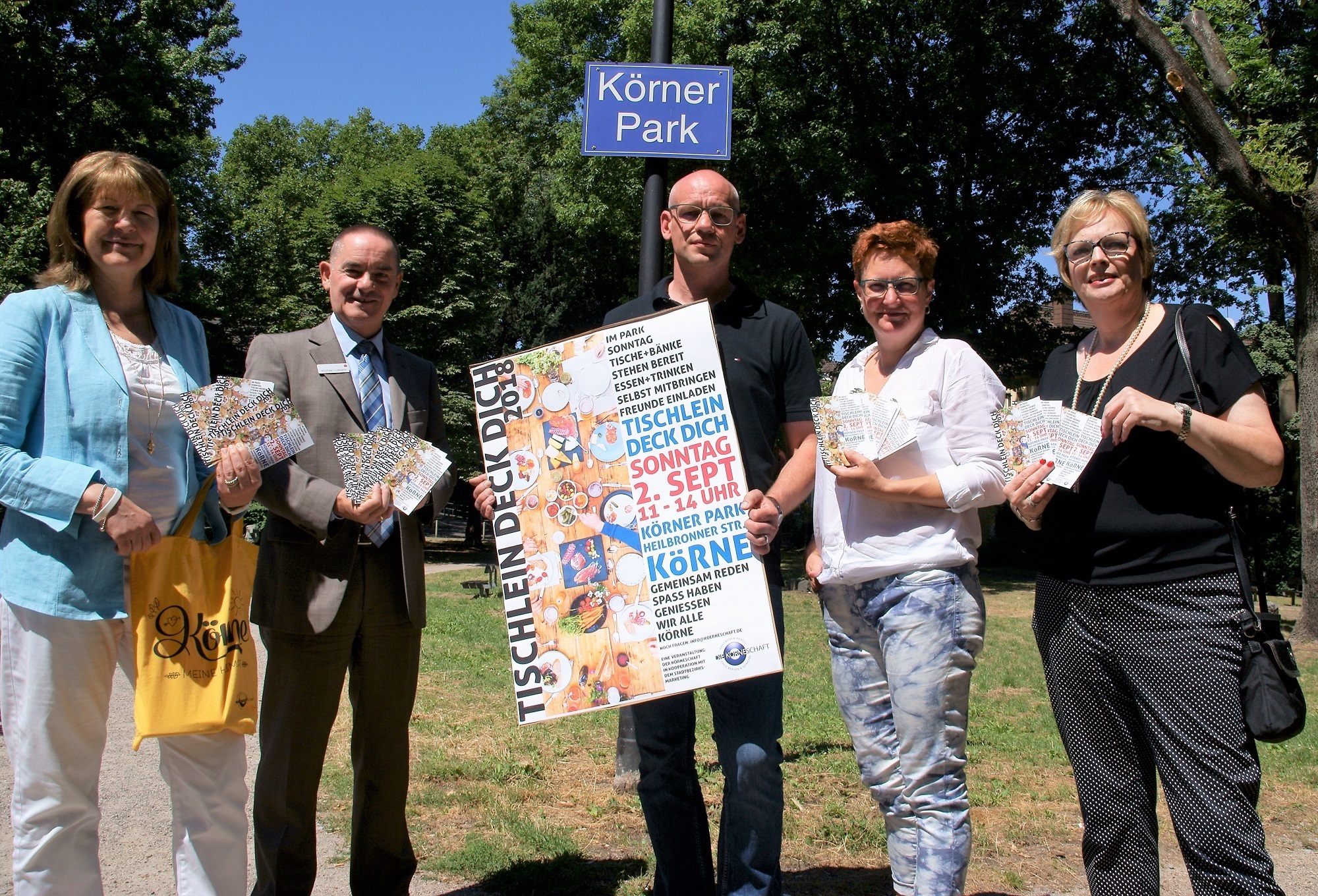 Die KÖRNESCHAFT freut sich auf das neue Projekt "Tischlein deck dich" im Körner Park: v.l.n.r. Angelika Schröder, Michael Liskatin, Stefan Grubendorfer, Stefanie Wetzold-Schubert und Bärbel Andreh. (Foto: Rüdiger Beck)
