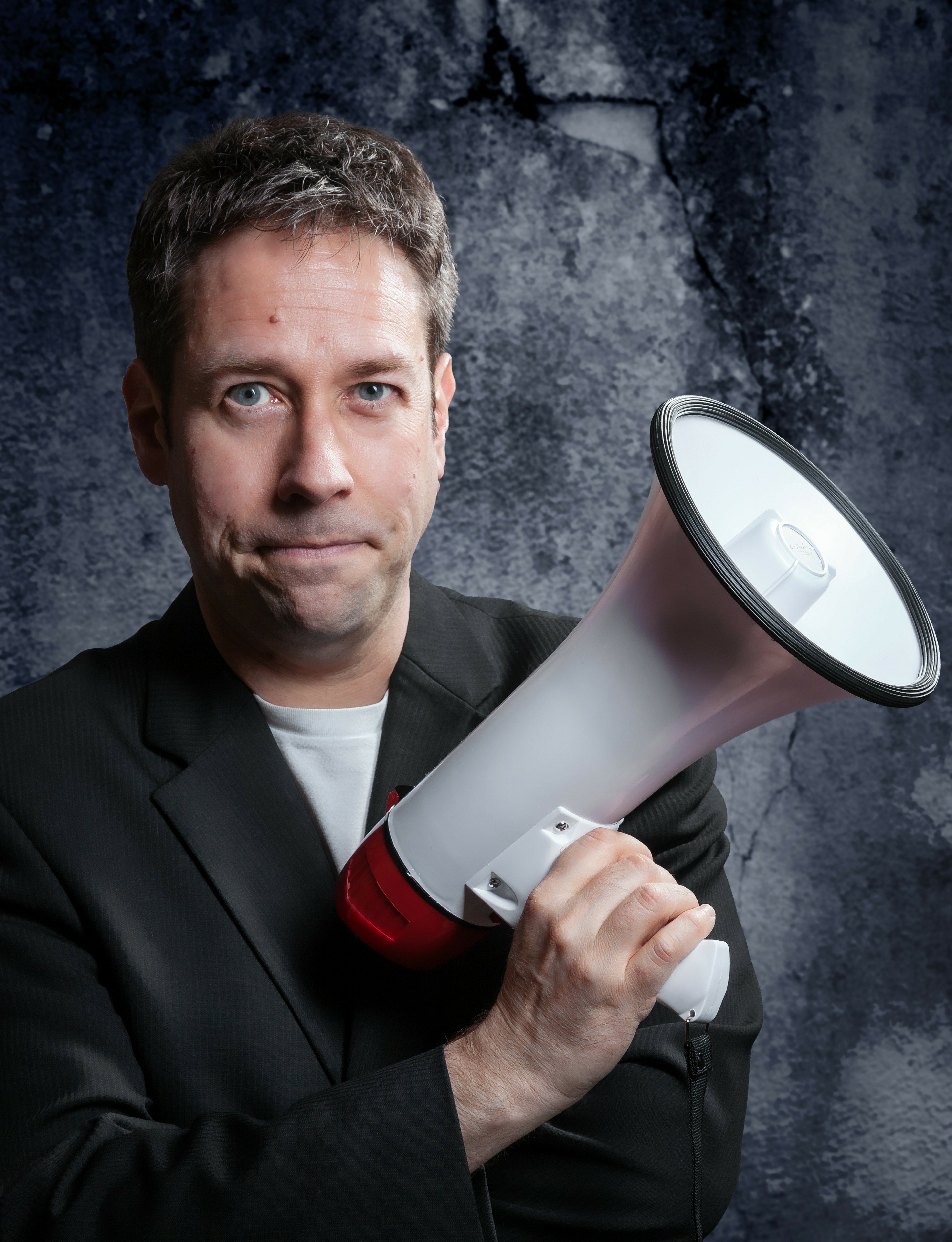 Am Freitag, 7. September gastiert Frederic Hormuth um 20 Uhr mit seinem Programm „Halt die Klappe - wir müssen reden!“ im GHW.