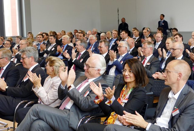 Die Sparkassenakademie wurde feierlich eröffnet. | Foto: Klinke