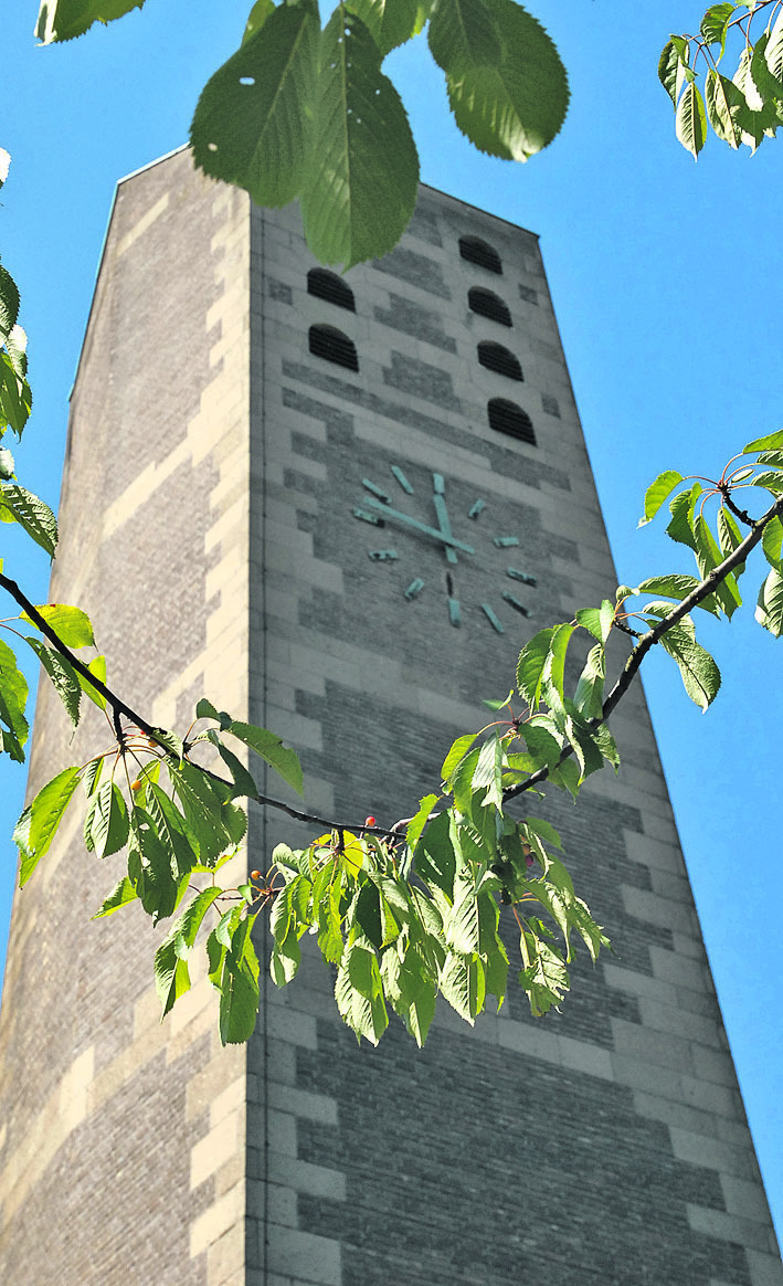 Turm der Jonakirche in Heidhausen