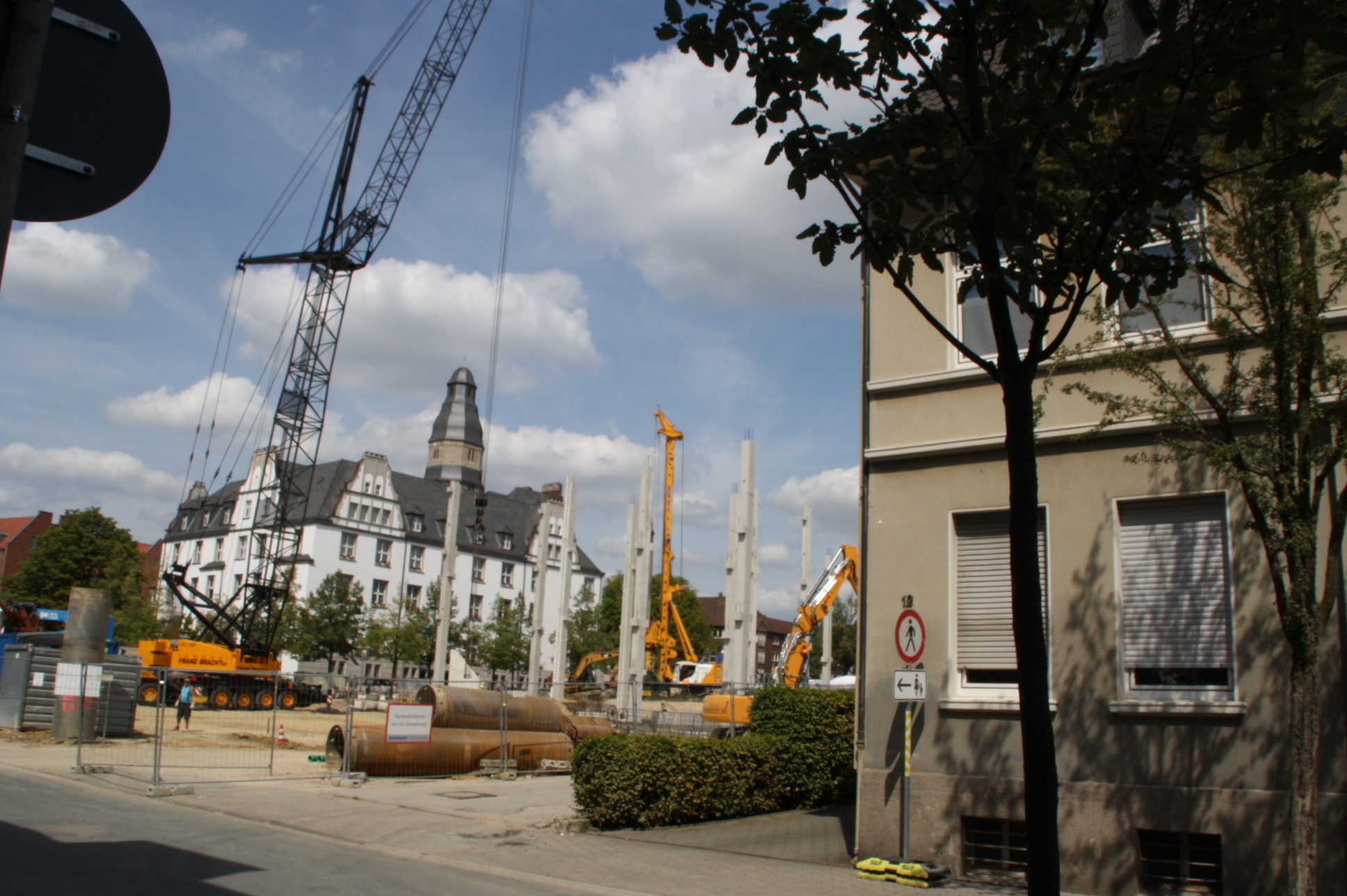 mit noch ! den vollen Blick auf unser altes Rathaus (Gebäude) Gladbeck
