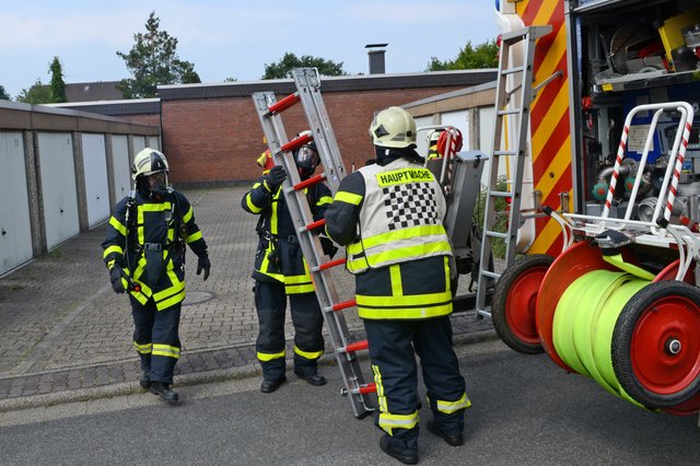 Vermeintlicher Garagenbrand entpuppte sich als Grill-Feuer - Dorsten