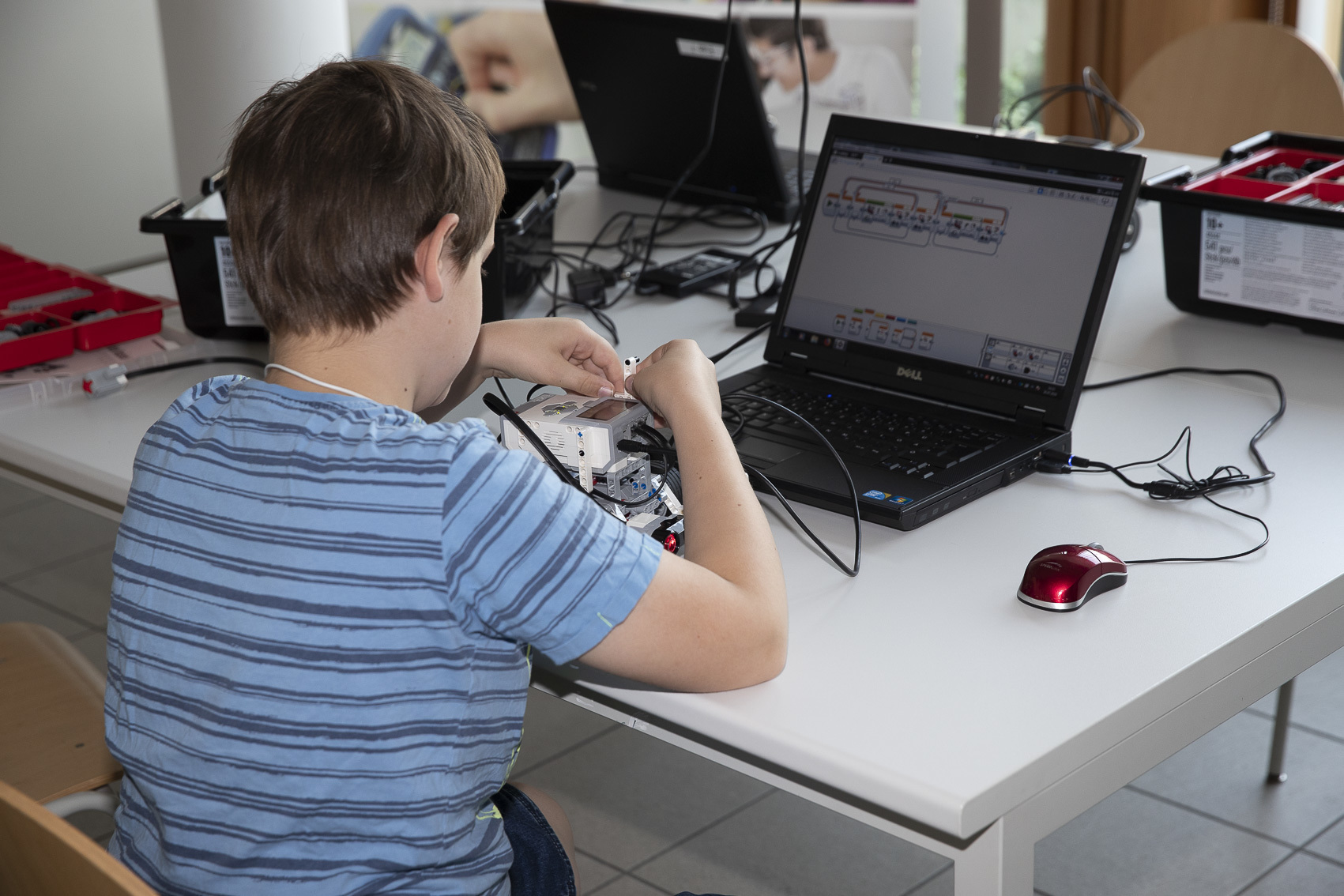 Drei Tage lang konnten die Jugendlichen an ihren Robotern tüfteln und Neues lernen.