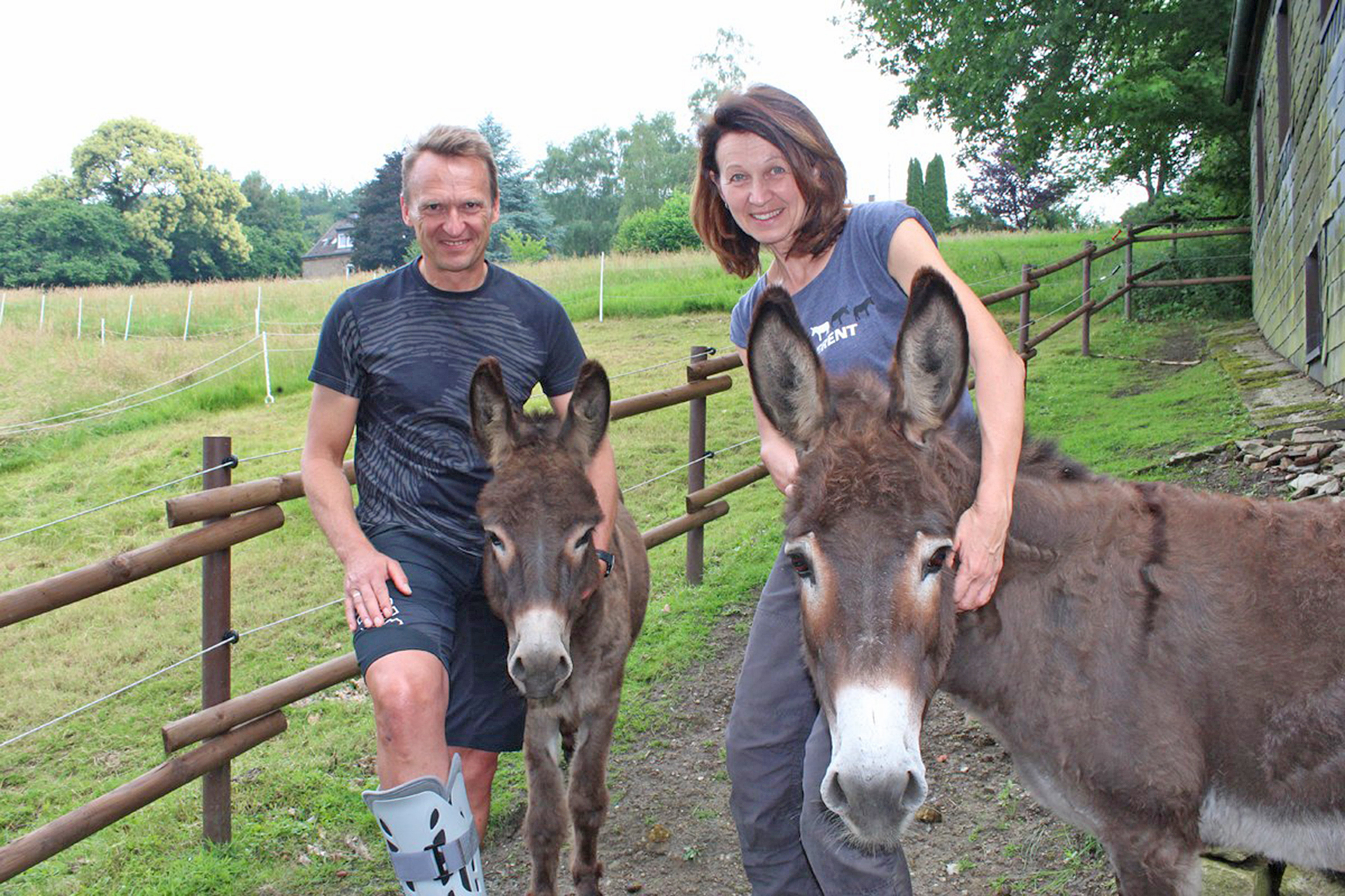 Petra und Stefan Lehmkühler aus Herdecke sind mit "Lemmi" und "Leeloo" beim 17. Haareselrennen zum ersten Mal dabei.